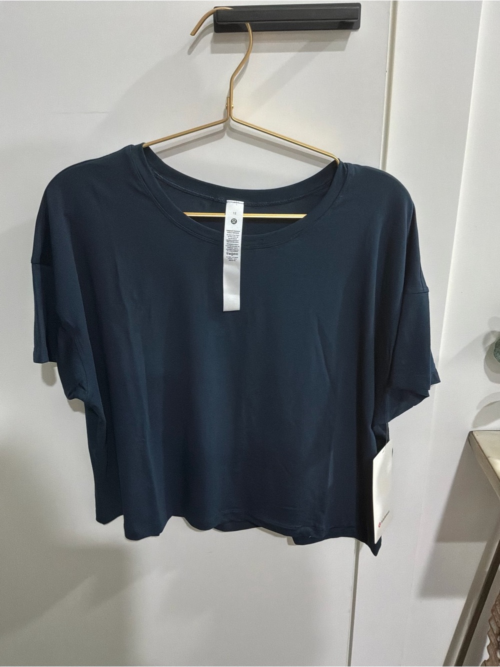 Lululemon Cates Cropped Tee - True Navy